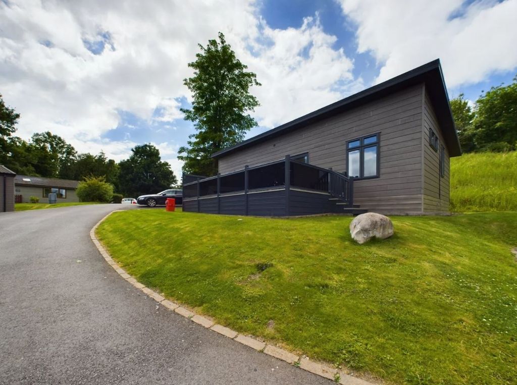 Property photo 3 of 32 40