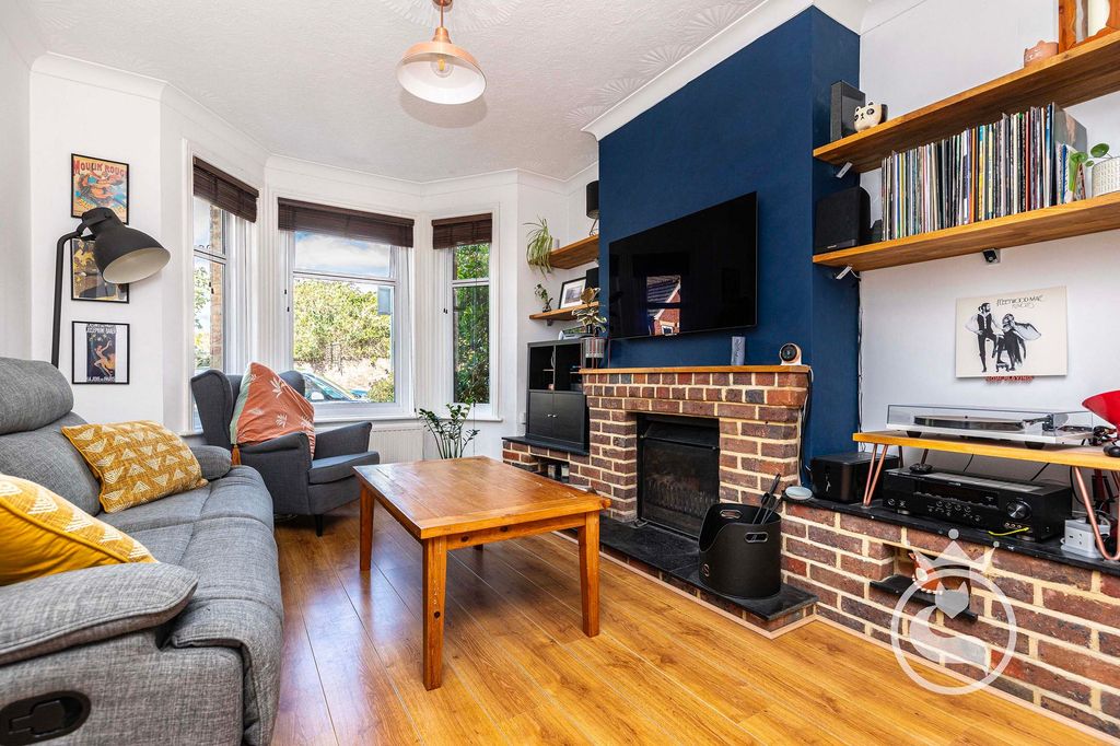 Property photo 3 of 15