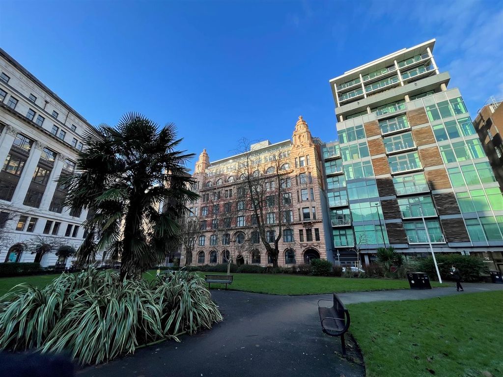 Property photo 1 of 37