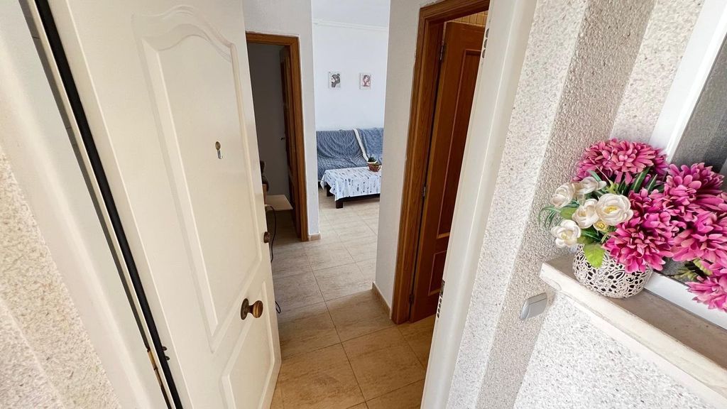 Property photo 1 of 35