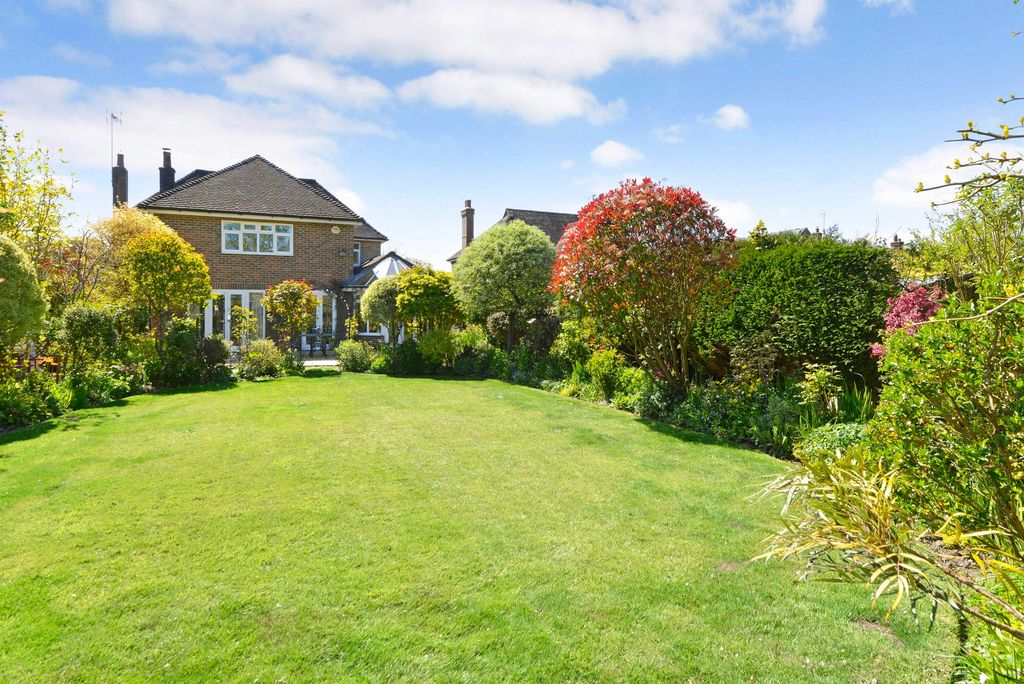 Property photo 1 of 21