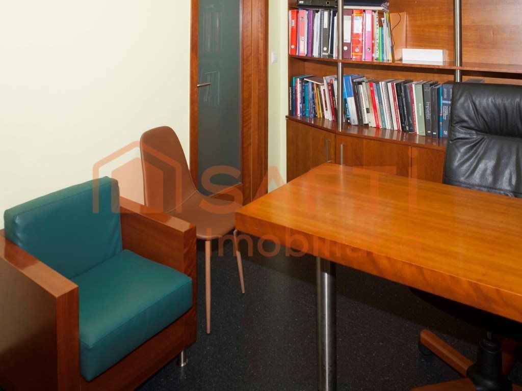Property photo 3 of 29
