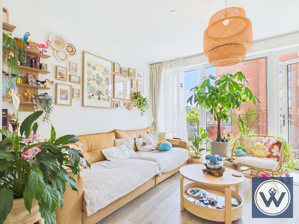 Property photo 1 of 32