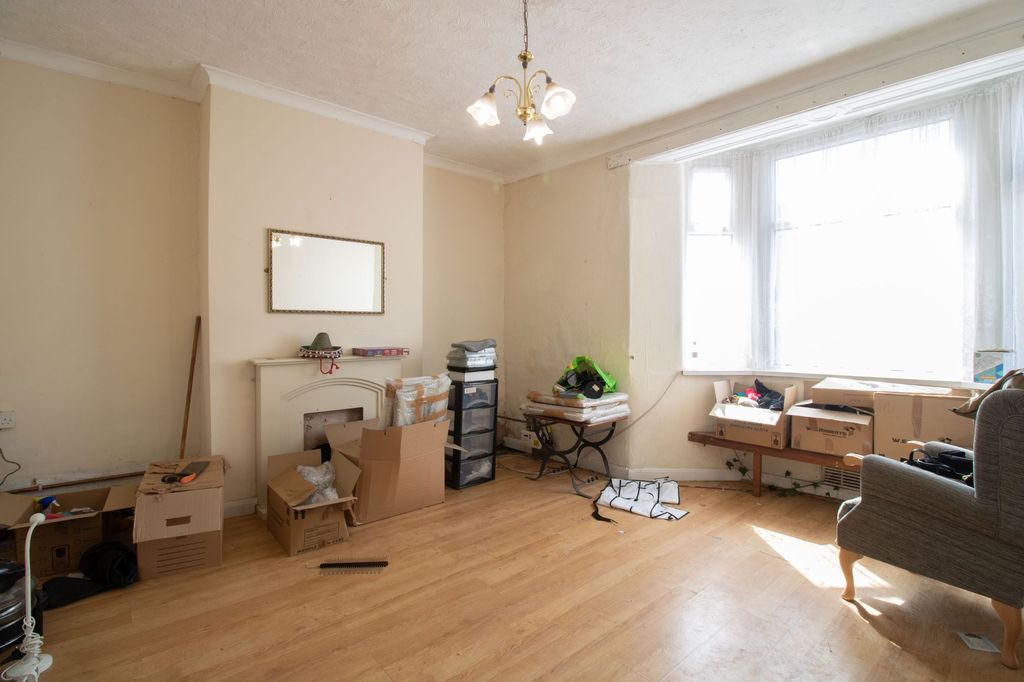 Additional image 4 of 3 bed flat for saleDanygraig Road, Risca NP11