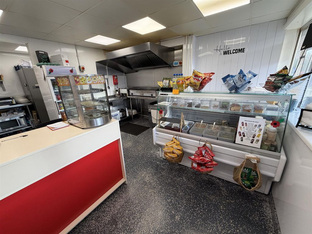 Property photo 2 of 7 Photo 1