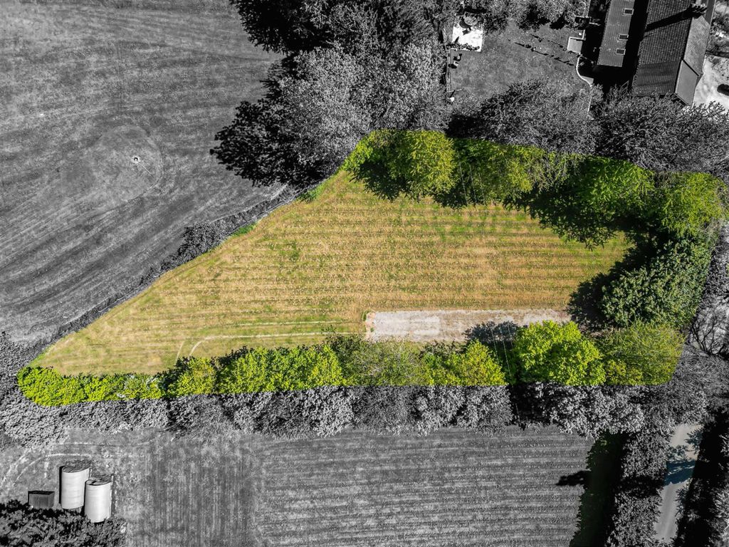 Property photo 2 of 5 Aerial