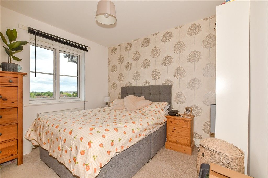 Property photo 3 of 7 Bedroom 1
