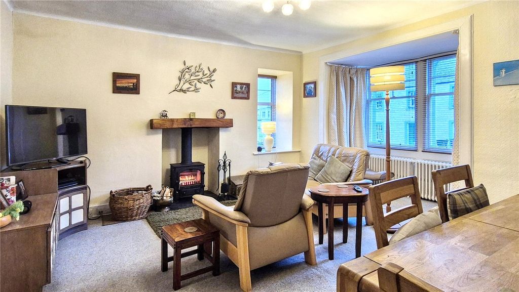 Property photo 2 of 35 Picture No. 32