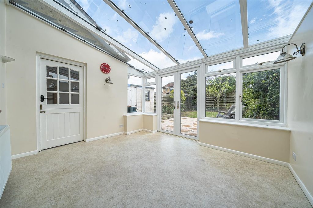 Property photo 3 of 19 1442186-17-69Dcf9Af9848E.Jpg