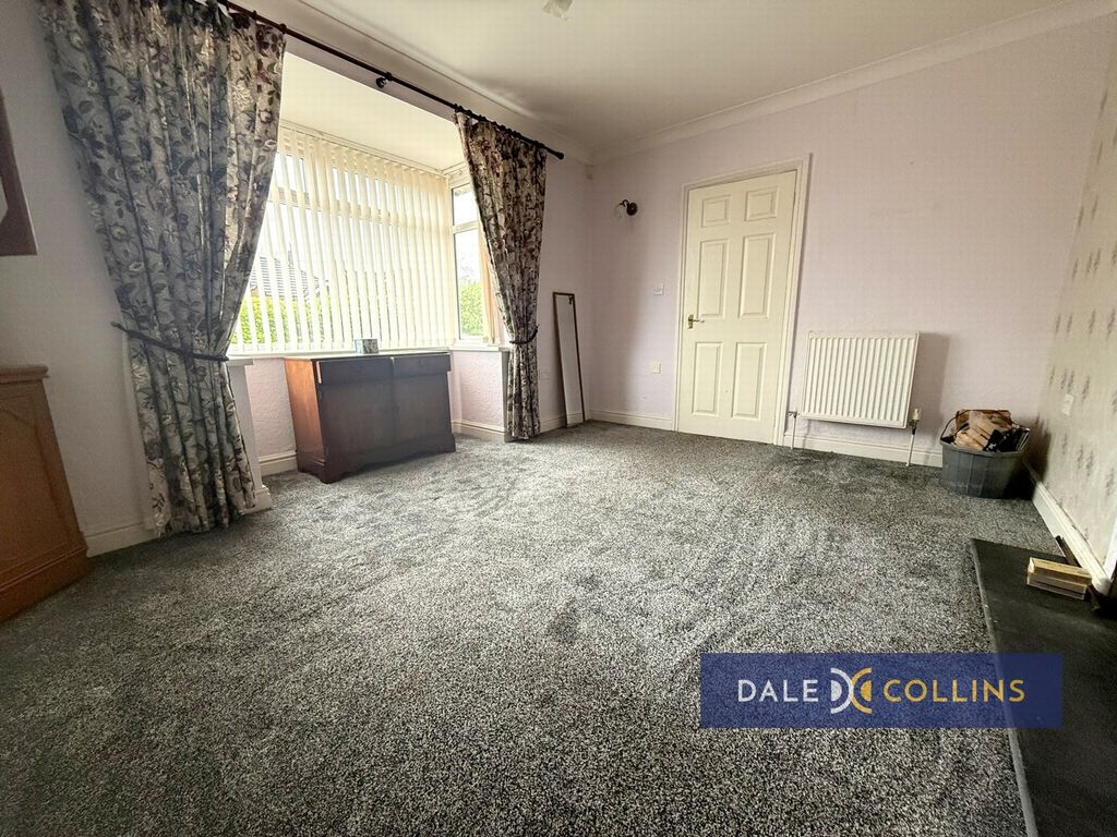 Property photo 3 of 12 Photo 7