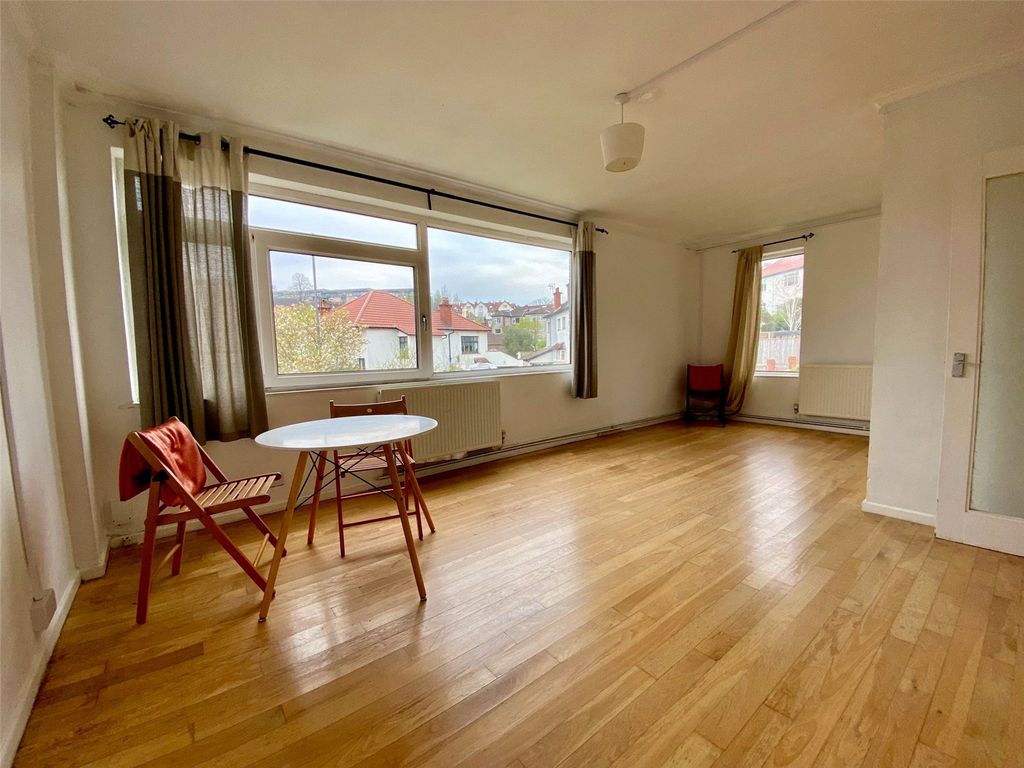 Property photo 1 of 10 Picture No. 03