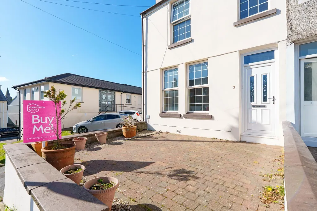 Property photo 2 of 16