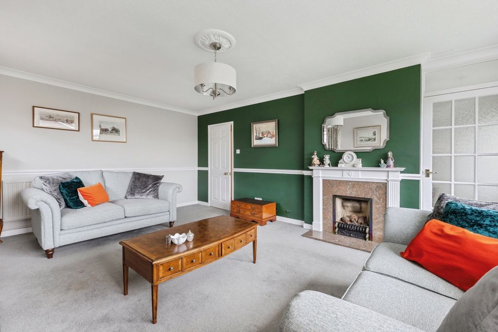 Property photo 3 of 19 Pbox-Img.Jpg