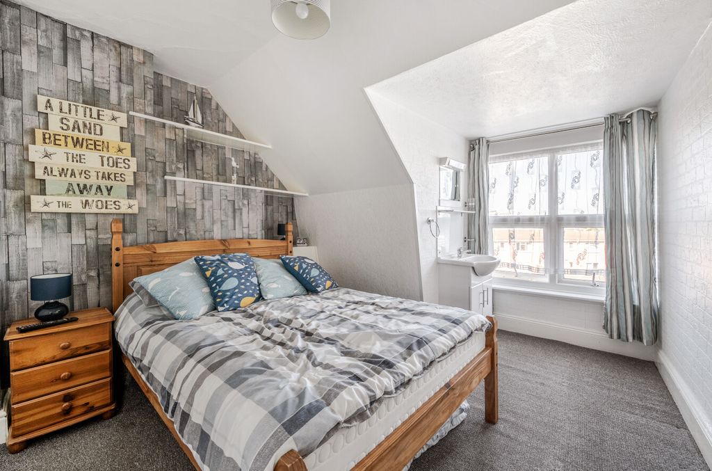 Property photo 2 of 22 1440754-4-69Dd328...