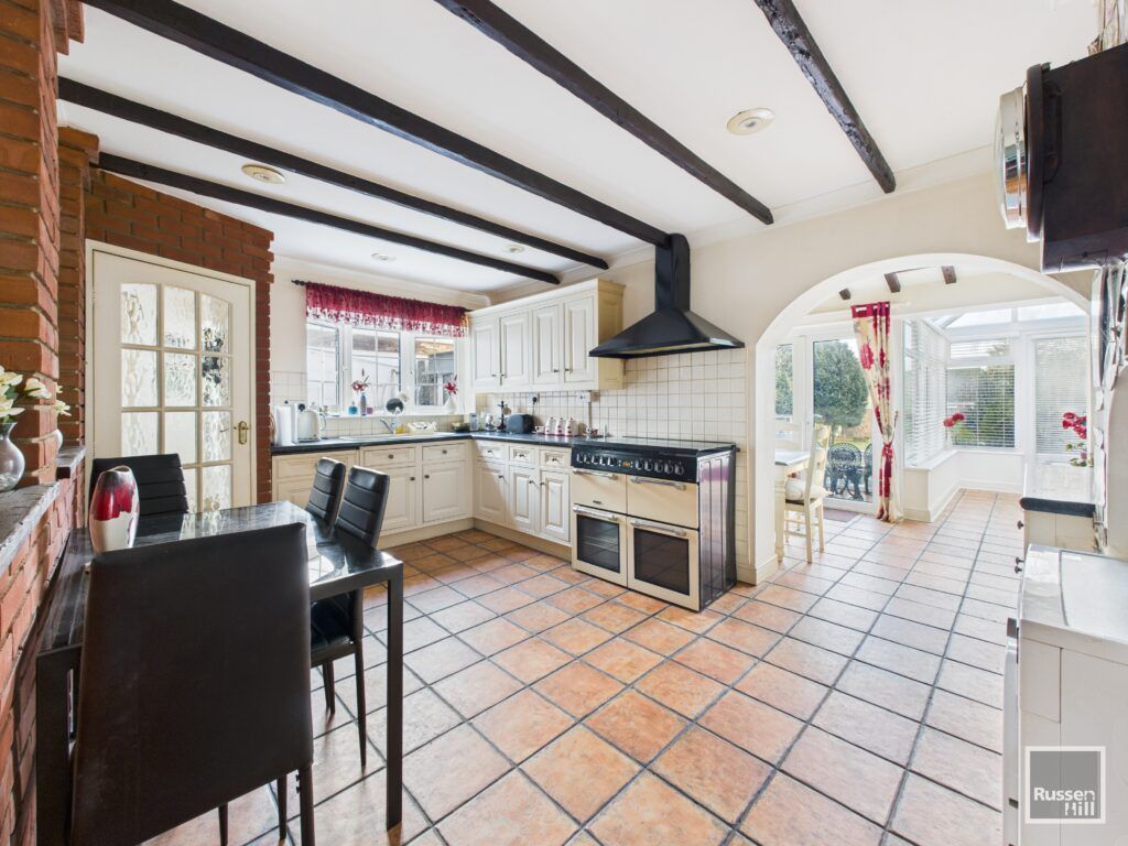 Property photo 3 of 25