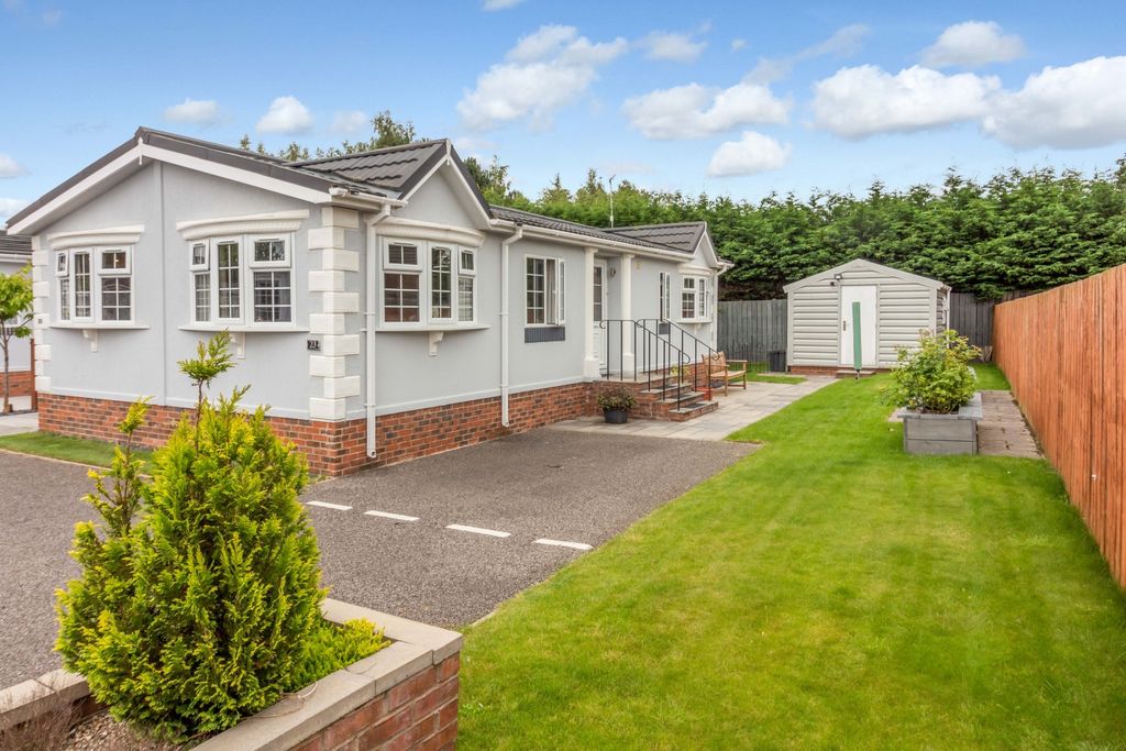 Property photo 1 of 18 Img_0215