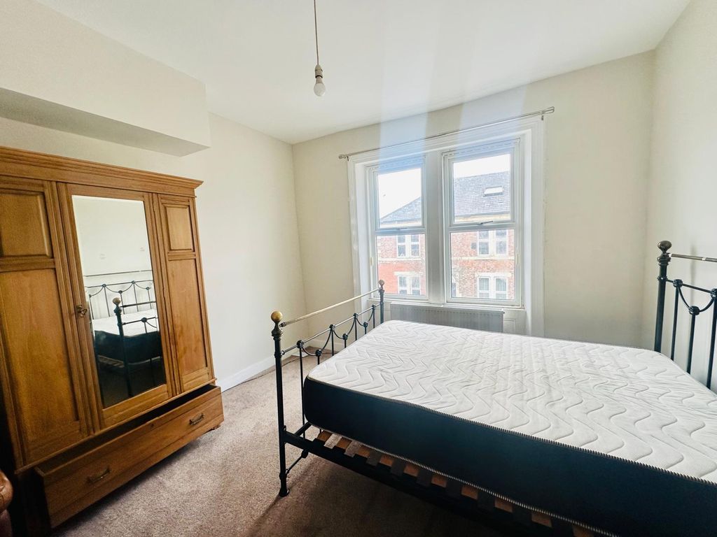 Property photo 2 of 5 Gallery