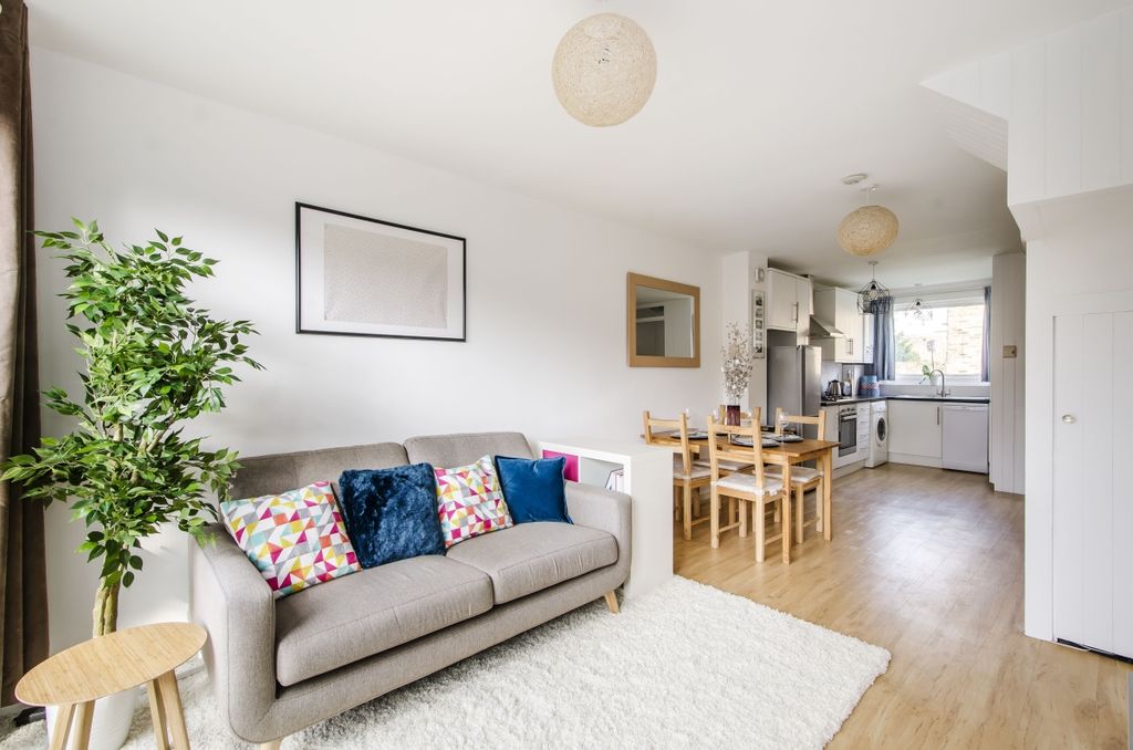 Property photo 2 of 11 Reception