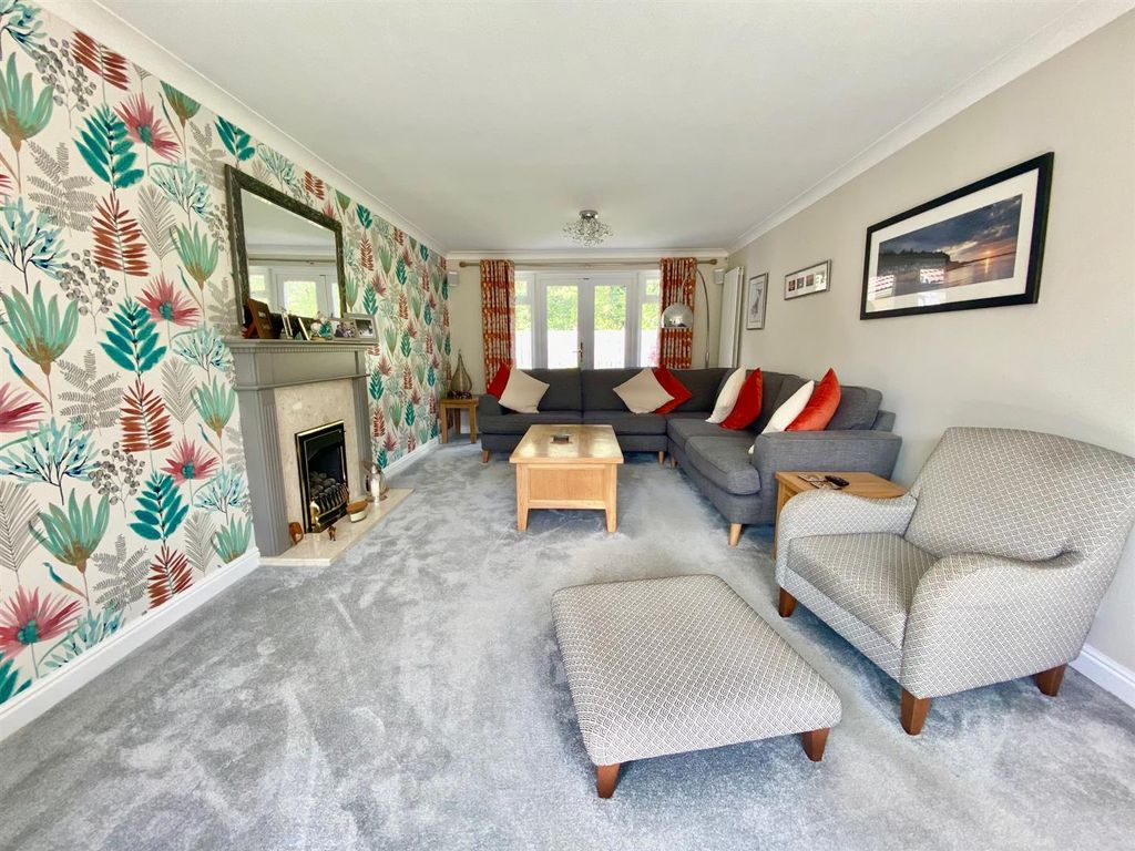 Property photo 3 of 39