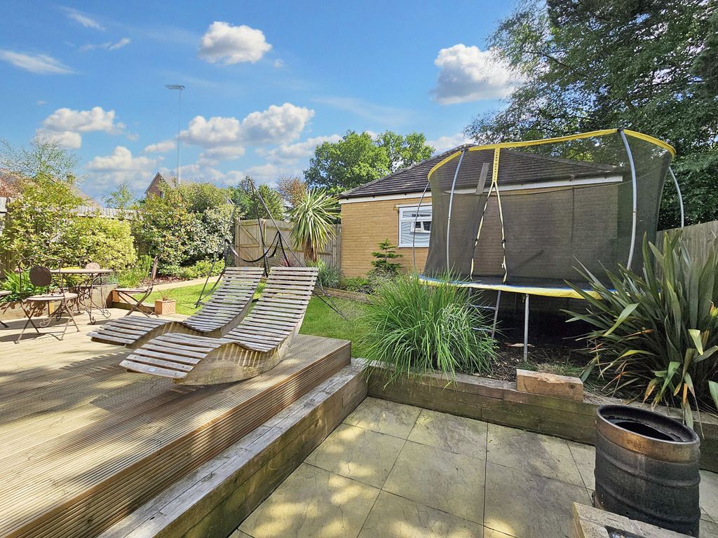 Property photo 2 of 36
