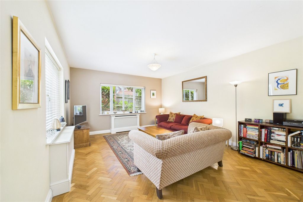 Property photo 3 of 18 Picture No. 22