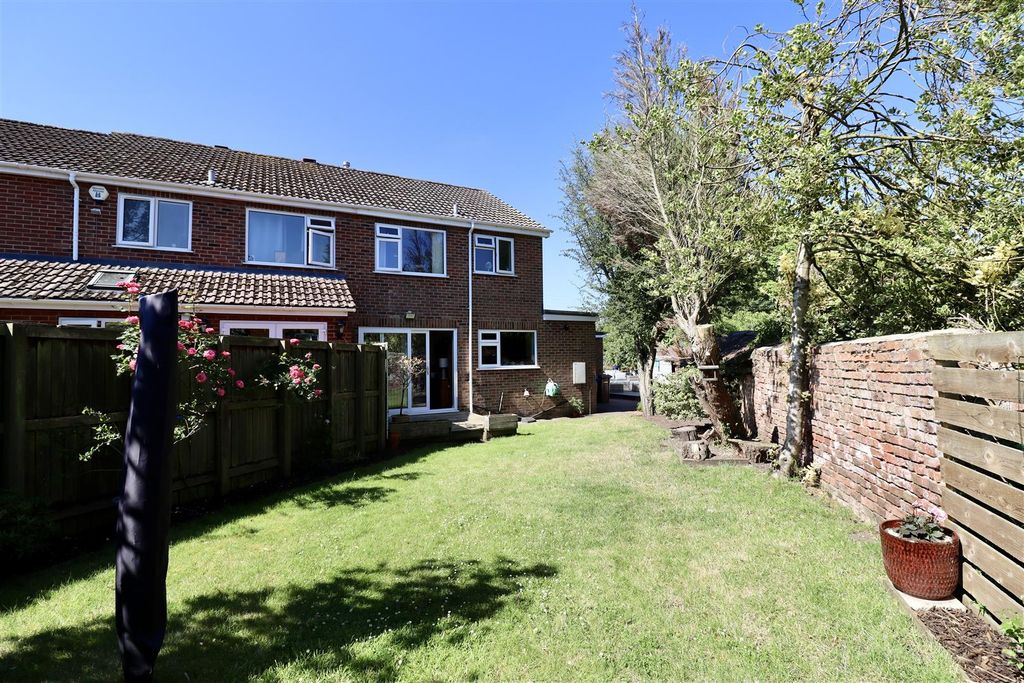 Property photo 2 of 14