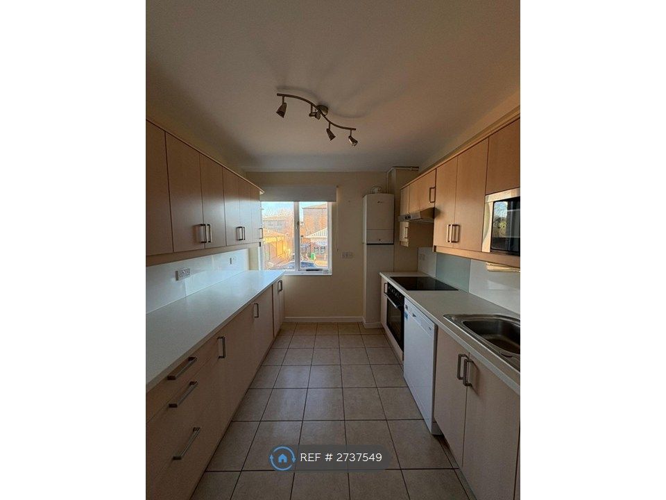 Property photo 2 of 13 Kitchen