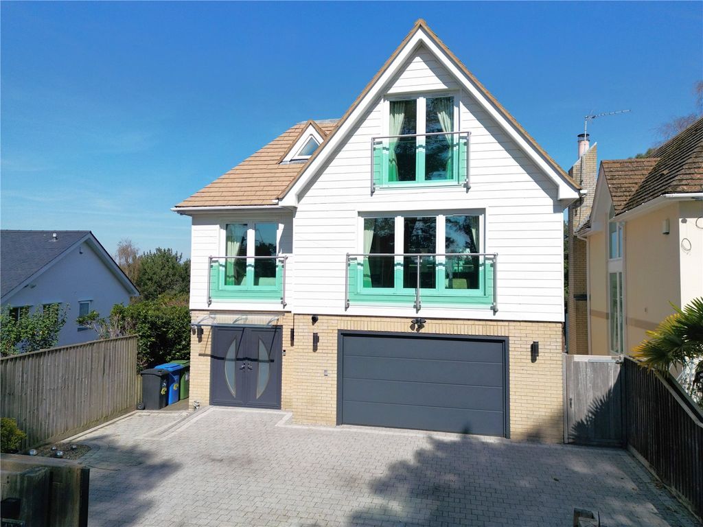 Property photo 1 of 22 Picture No. 20