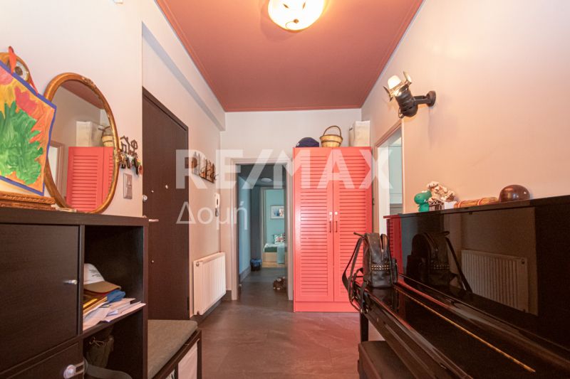Property photo 3 of 44