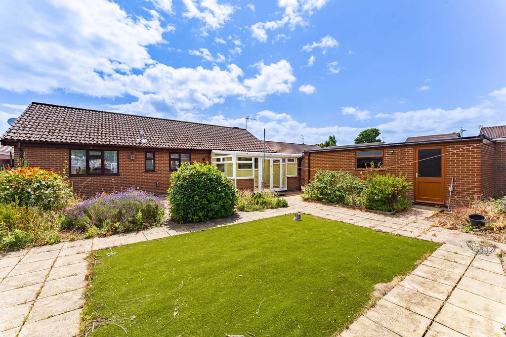 Property photo 2 of 18