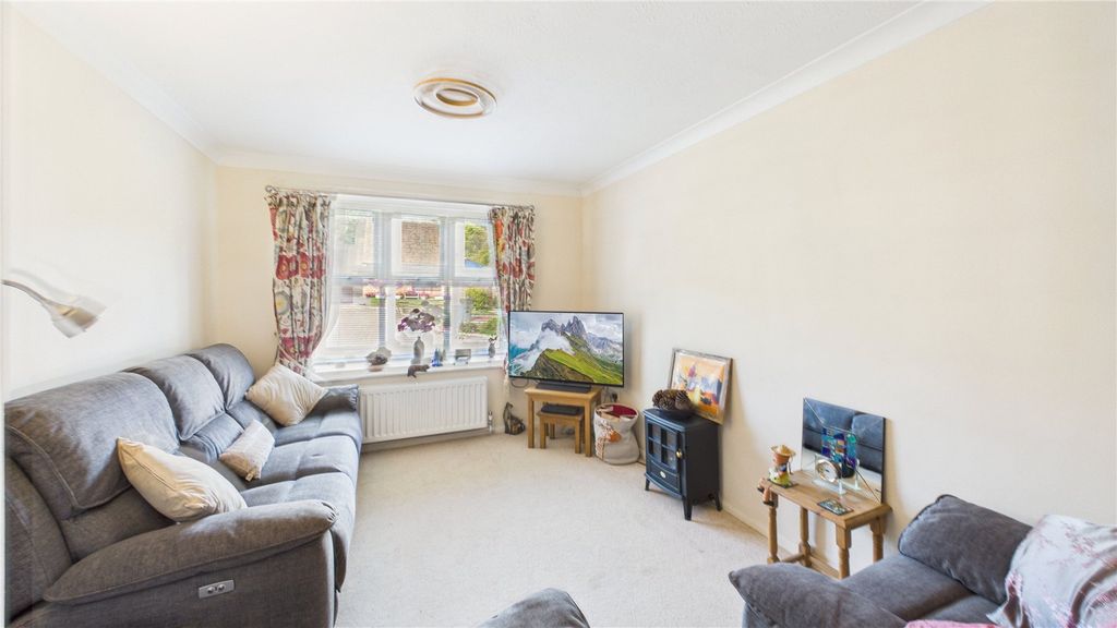 Property photo 2 of 33 Picture No. 06