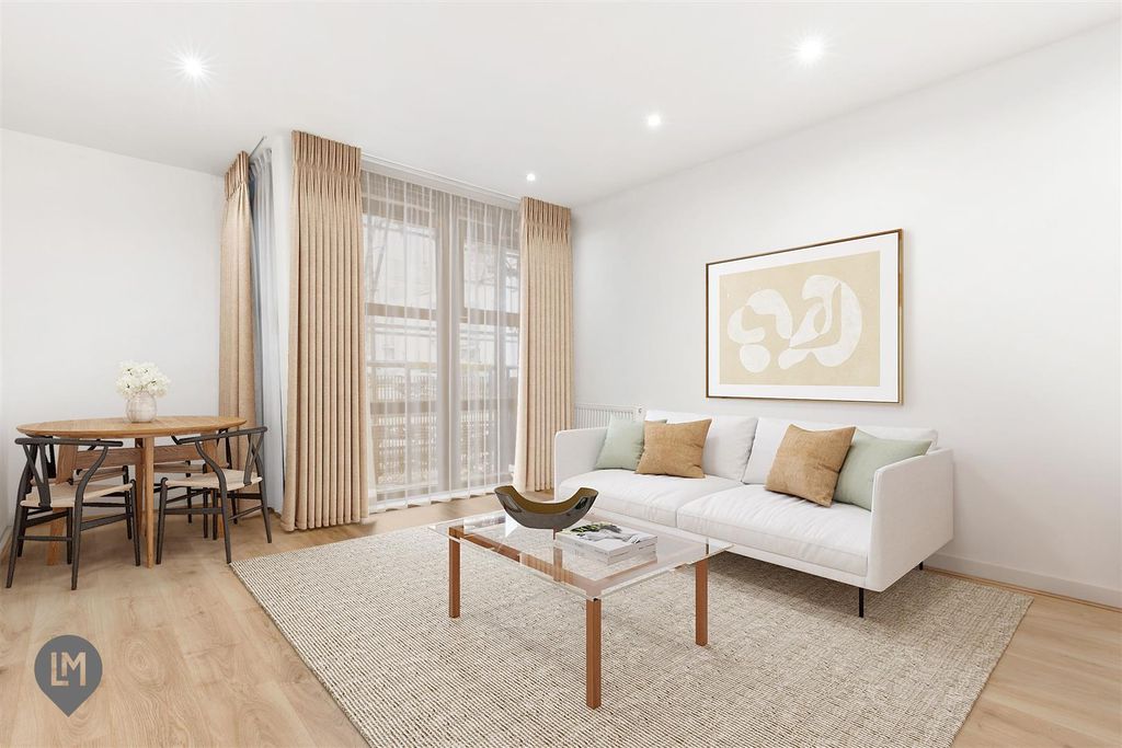 Property photo 1 of 8 Living/Dining/Kitchen