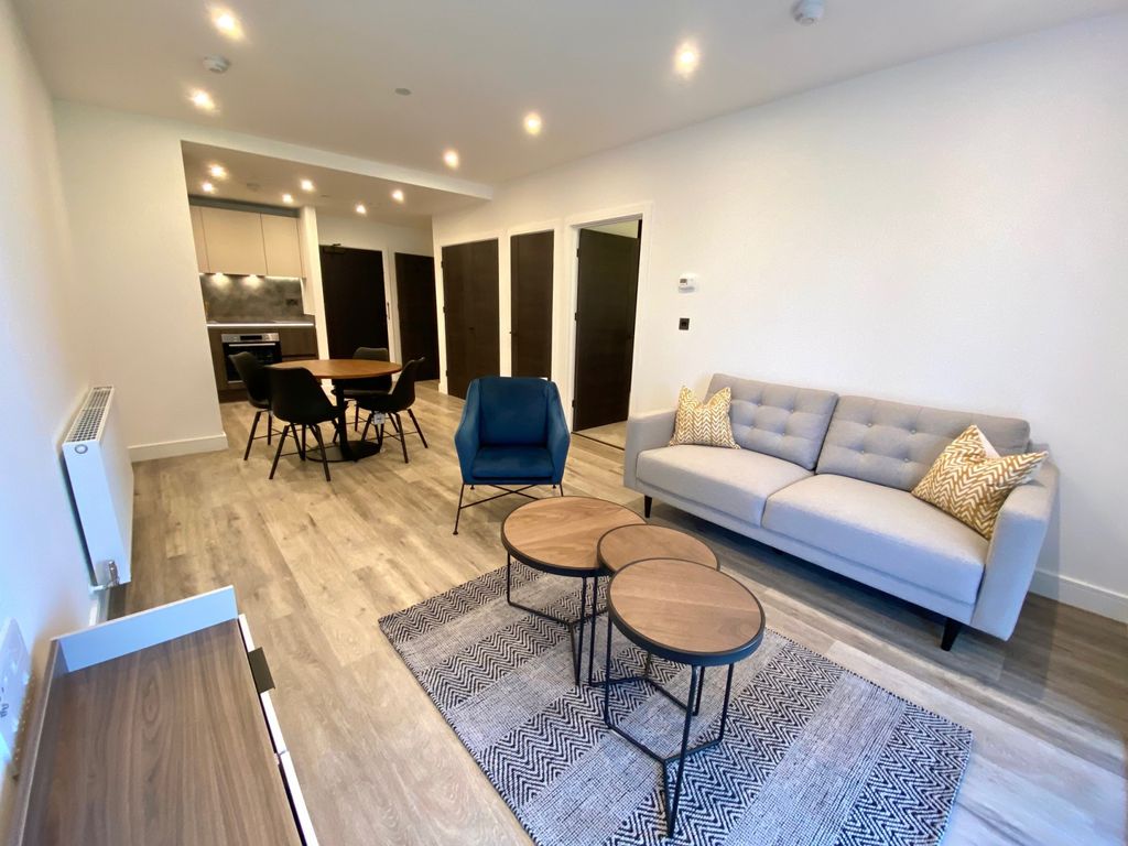 Property photo 3 of 9 Gallery