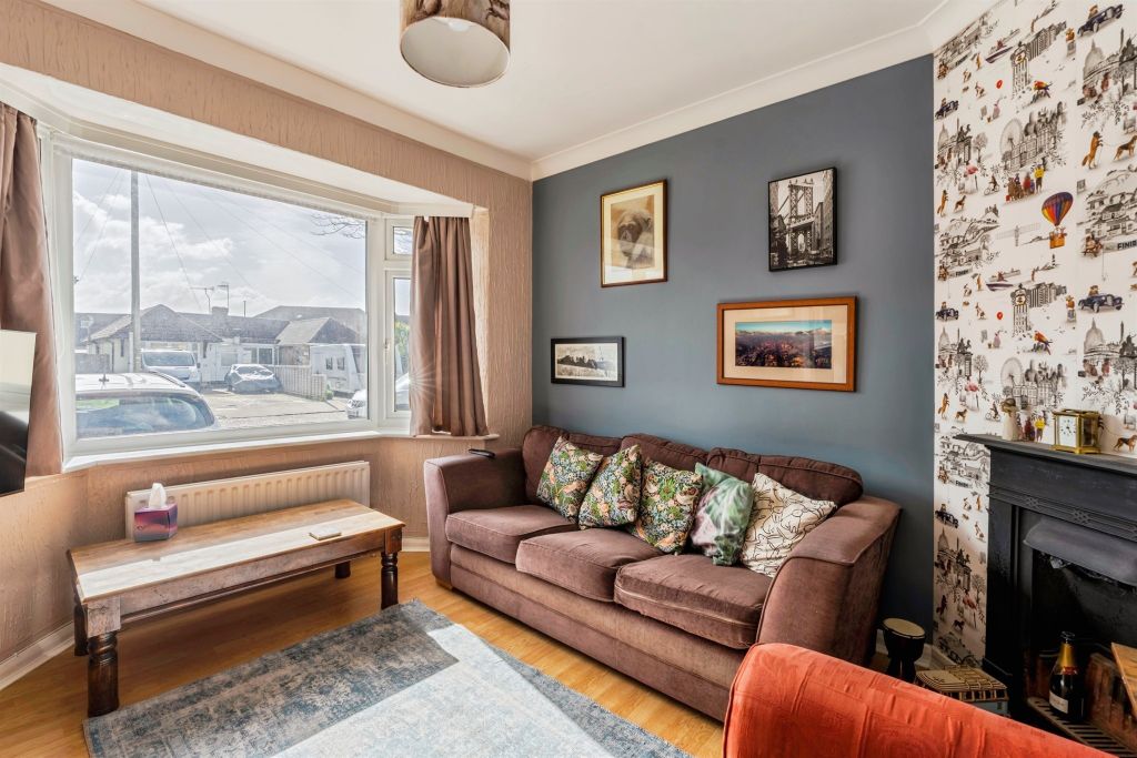 Property photo 2 of 14