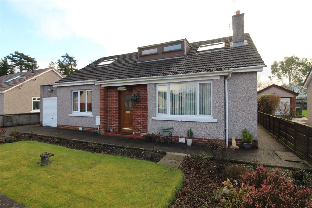 5 bed property for sale Haugh