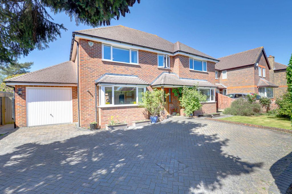 Property photo 1 of 25