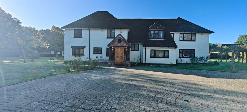Property photo 2 of 31