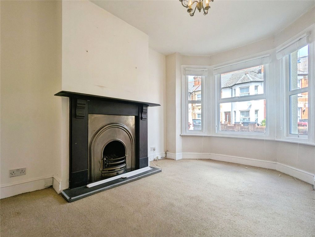 Property photo 3 of 12 Picture No. 30