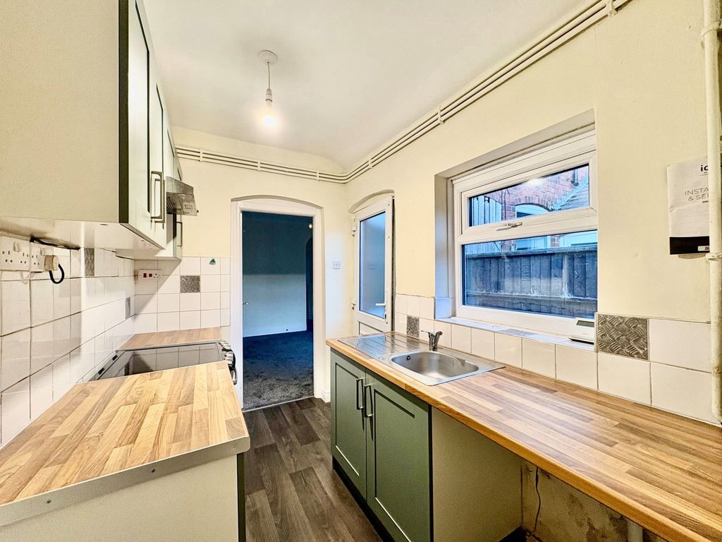 Property photo 2 of 13