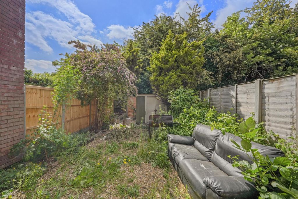 Property photo 2 of 16 Rear Garden