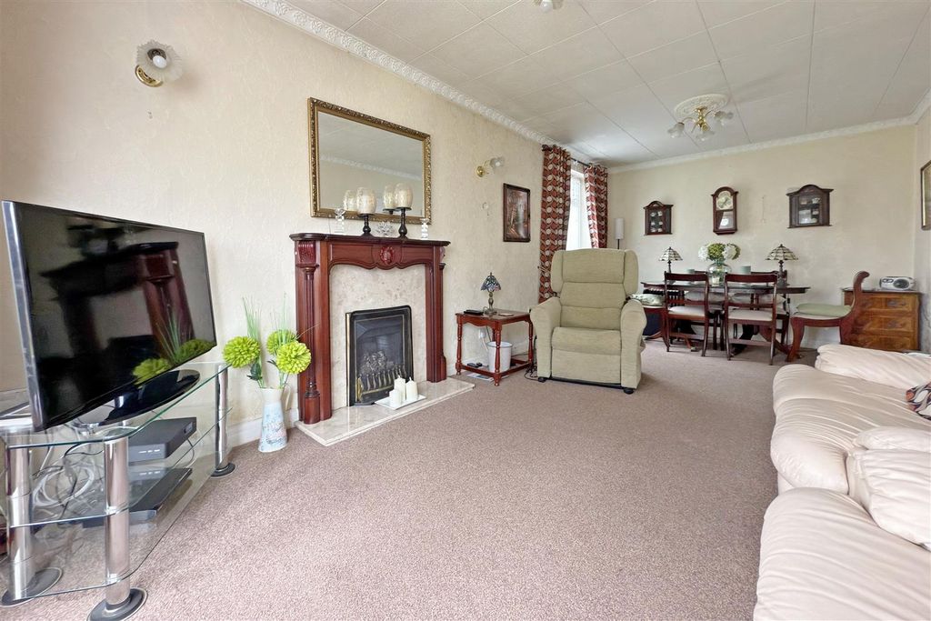 Property photo 3 of 9 Reception Room