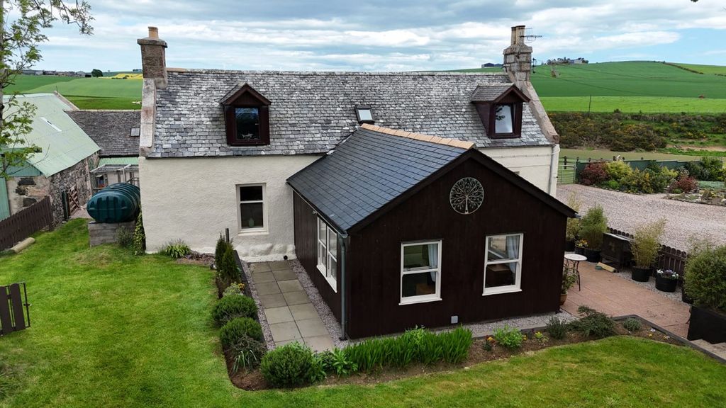 Property photo 1 of 40