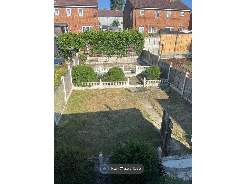Property photo 2 of 13