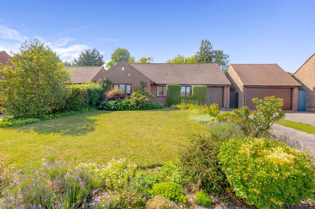Property photo 1 of 18