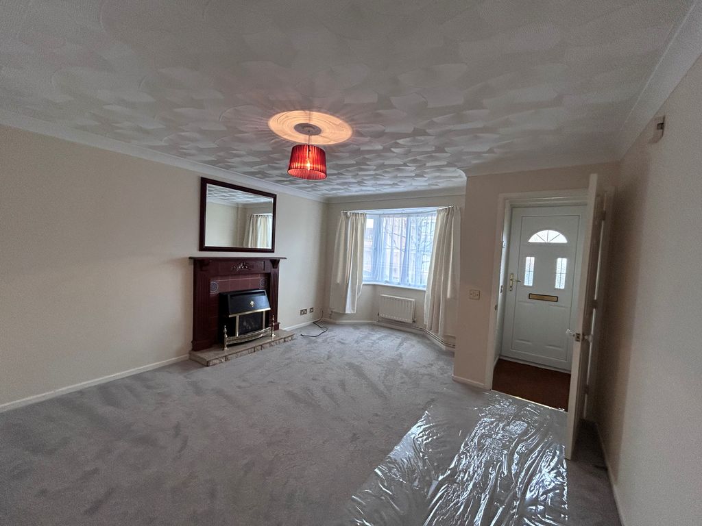 Property photo 2 of 16 Living Room