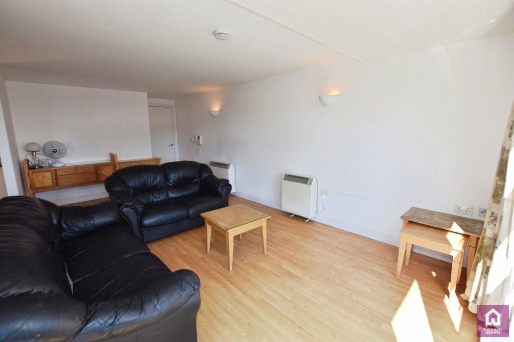 Property photo 1 of 21 Picture No. 25