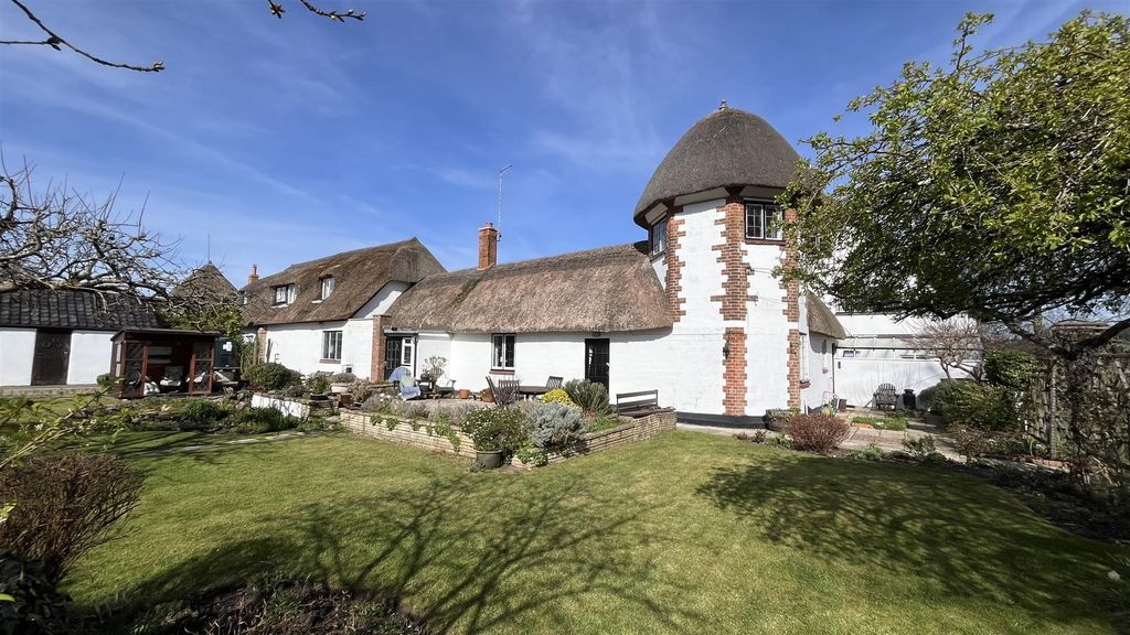 Property photo 1 of 27 1000044836.Jpg