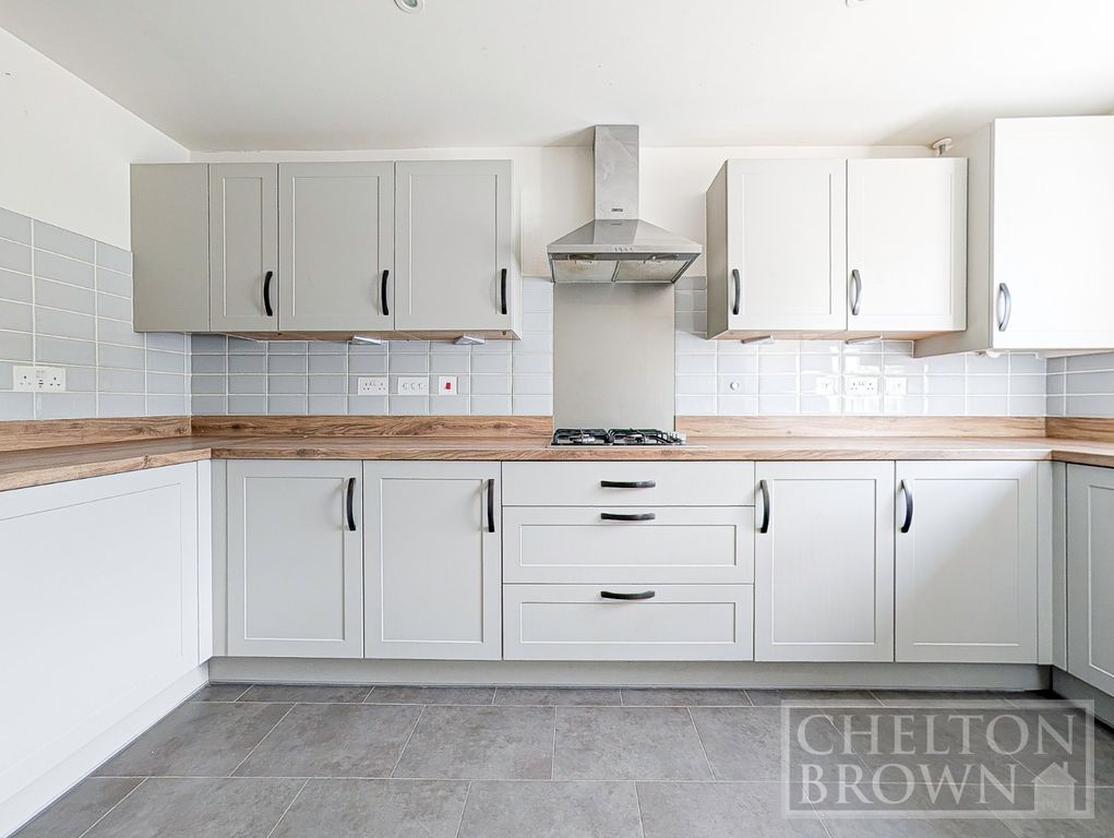 Property photo 2 of 47 Kitchen