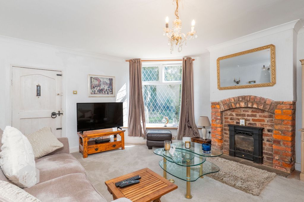 Property photo 3 of 31