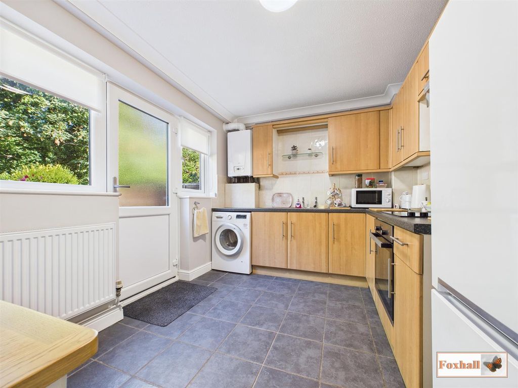 Property photo 3 of 17 Kitchen/Dining Room